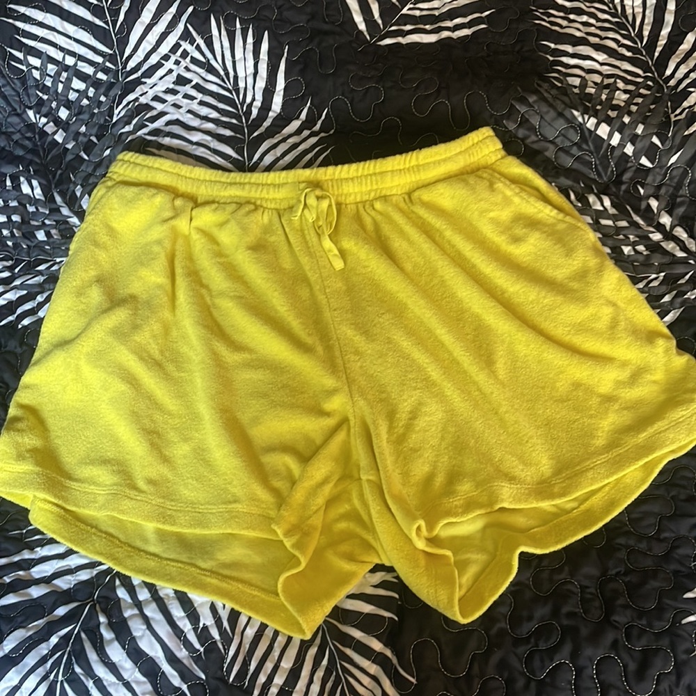 ✨Yellow Loop Terry Short - Picture 4 of 6